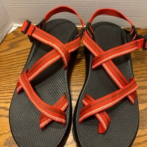 Vibrant Red Chaco Z/2 Unaweep mens Sandals size 13 sports hiking trails running